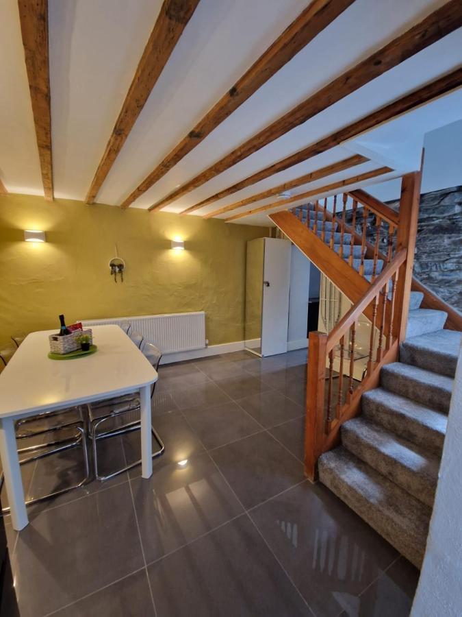 Courtyard Cottage カートメル エクステリア 写真